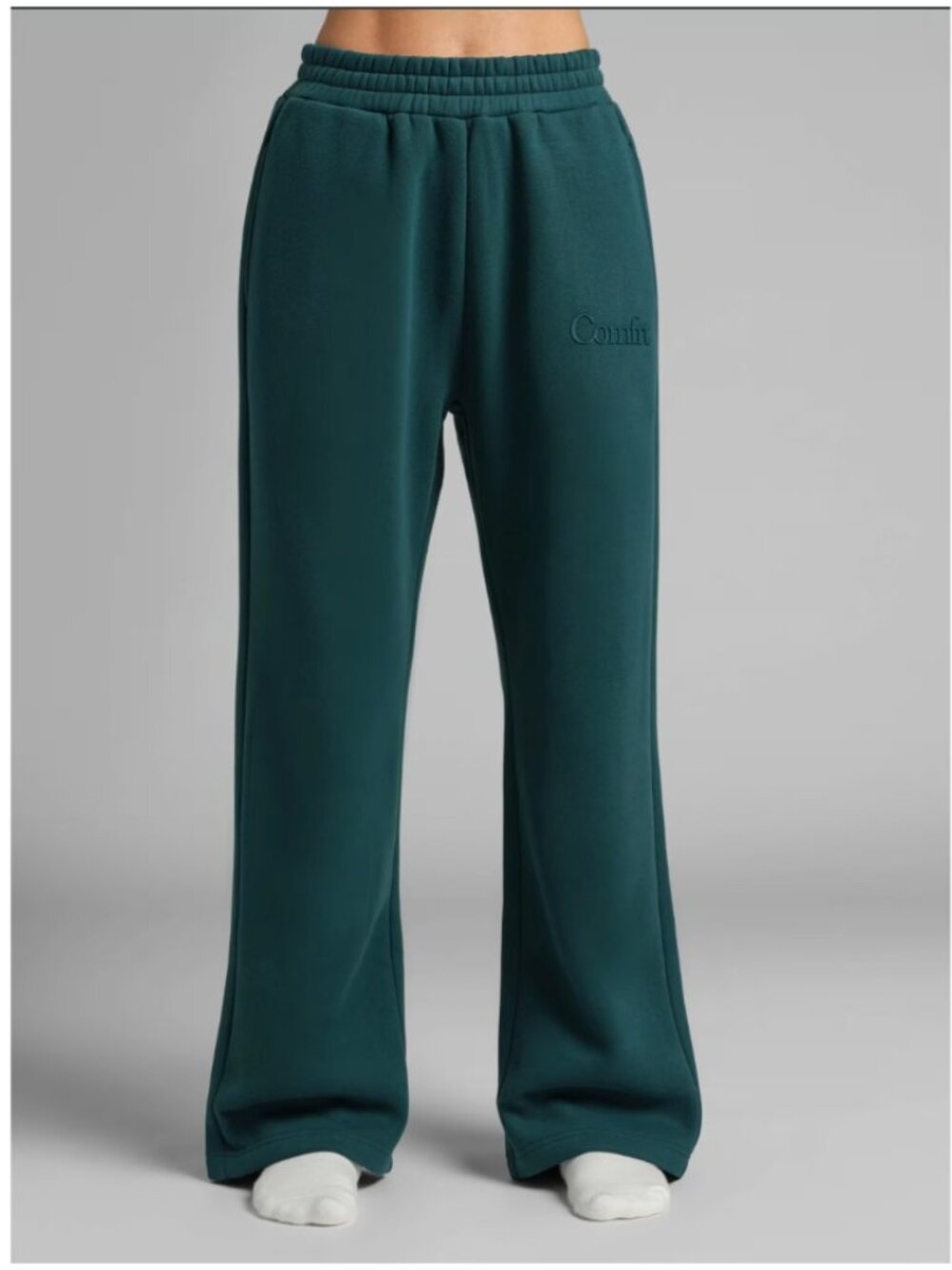 NWT Comfrt Minimalist Straight Leg Sweatpants Alpine